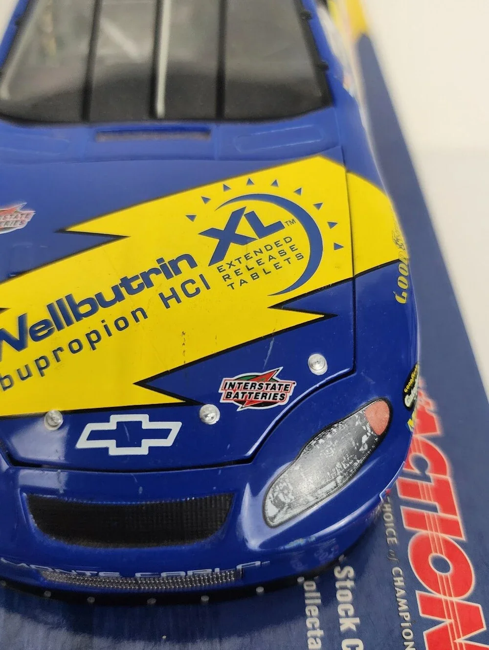 Bobby Labonte '04 Action #18 Die-Cast Race Car Welbutrin Chevy Monte Carlo /3072